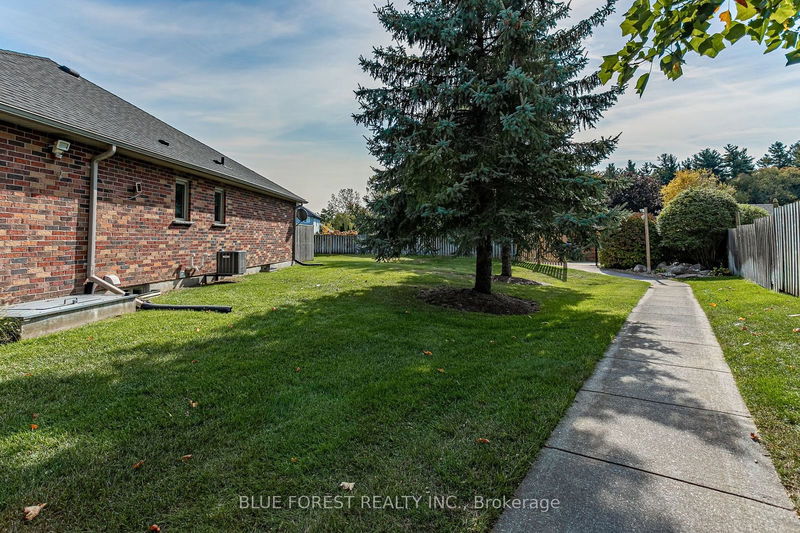  13 - 5 FOXHOLLOW Dr  Thames Centre, N0L 1G3 | Image 32