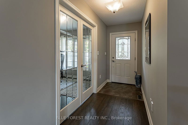  13 - 5 FOXHOLLOW Dr  Thames Centre, N0L 1G3 | Image 5