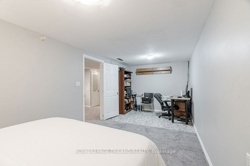 35 Caprice Cres  London, N5V 3L9 | Image 22