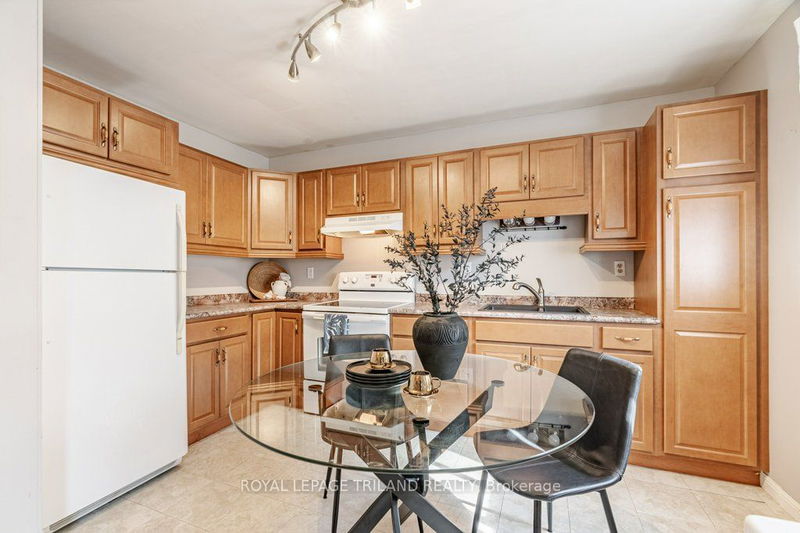 35 Caprice Cres  London, N5V 3L9 | Image 6