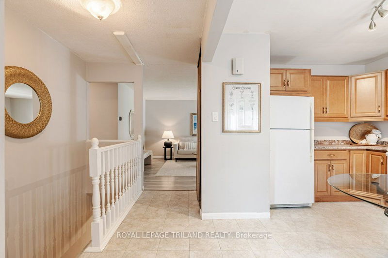 35 Caprice Cres  London, N5V 3L9 | Image 8