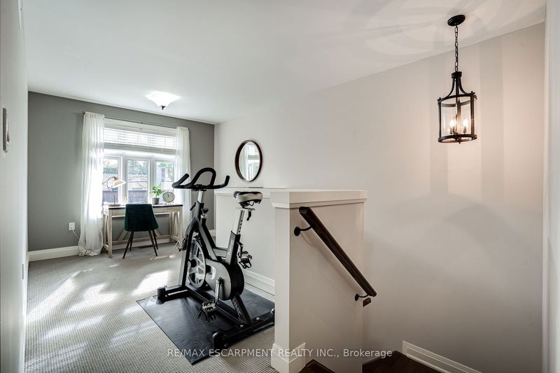 201 HATT St  Hamilton, L9H 2G7 | Image 20