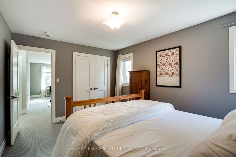 201 HATT St  Hamilton, L9H 2G7 | Image 27