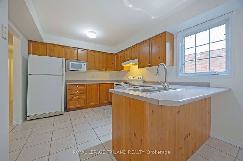 235 Rossmore Crt  London, N6C 6B7 | Image 11