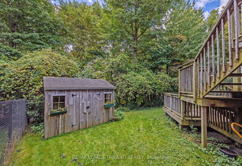 235 Rossmore Crt  London, N6C 6B7 | Image 32