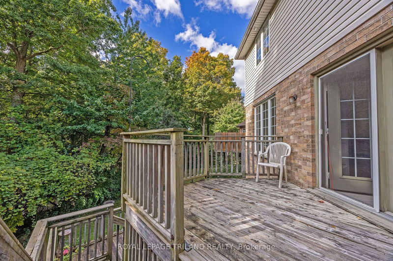 235 Rossmore Crt  London, N6C 6B7 | Image 37