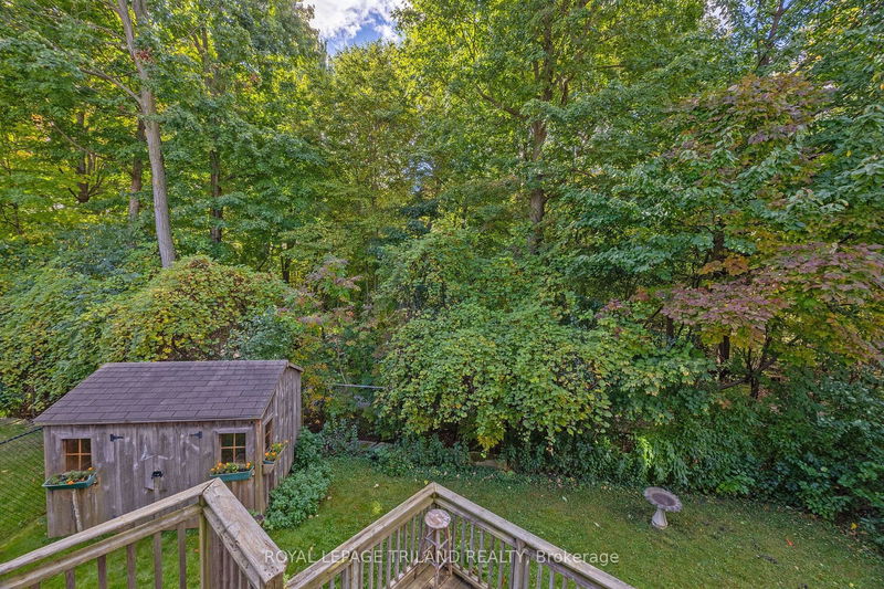 235 Rossmore Crt  London, N6C 6B7 | Image 38