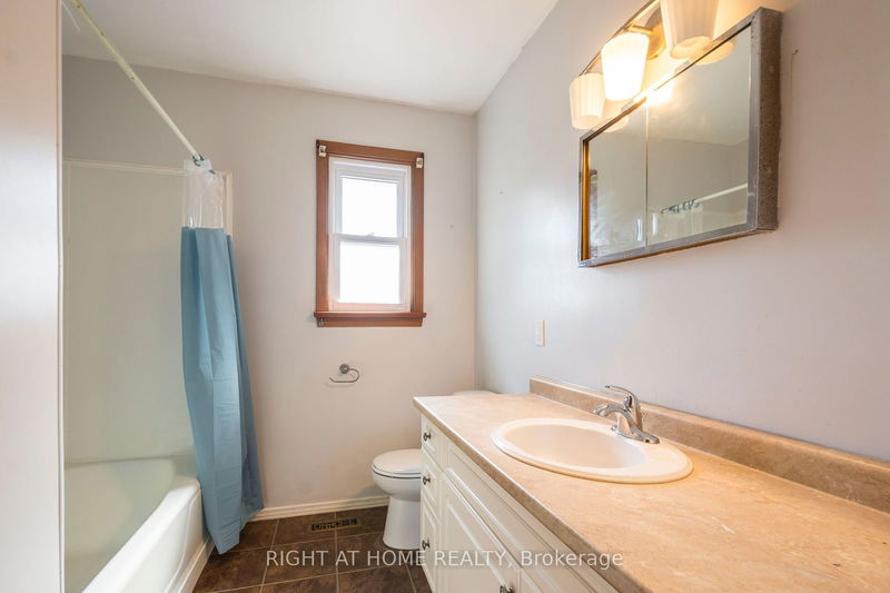 18 Harris Cres  Belleville, K8P 2M6 | Image 12