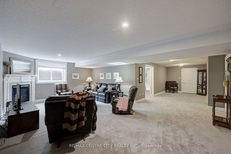 7 Drake Crt  Strathroy-Caradoc, N7G 0E1 | Image 22