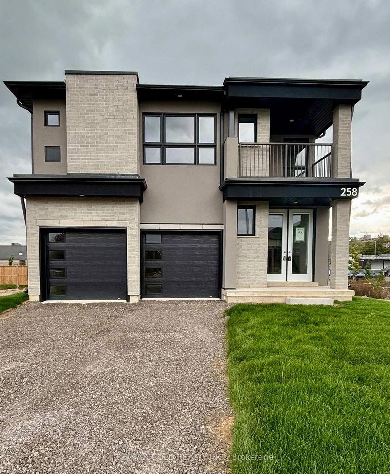 258 Wellandvale Dr, Welland -  image-0-0