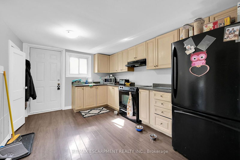 942 Upper Gage Ave  Hamilton, L8V 4K9 | Image 14