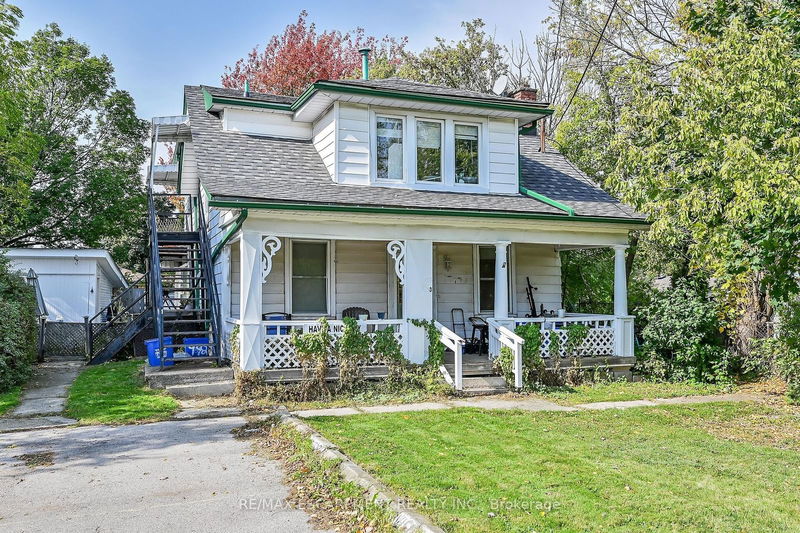 942 Upper Gage Ave  Hamilton, L8V 4K9 | Image 2