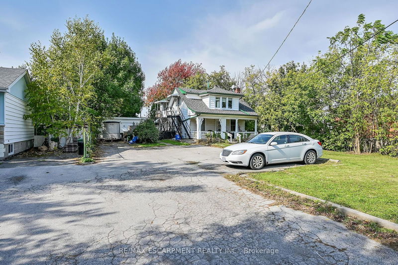 942 Upper Gage Ave  Hamilton, L8V 4K9 | Image 3