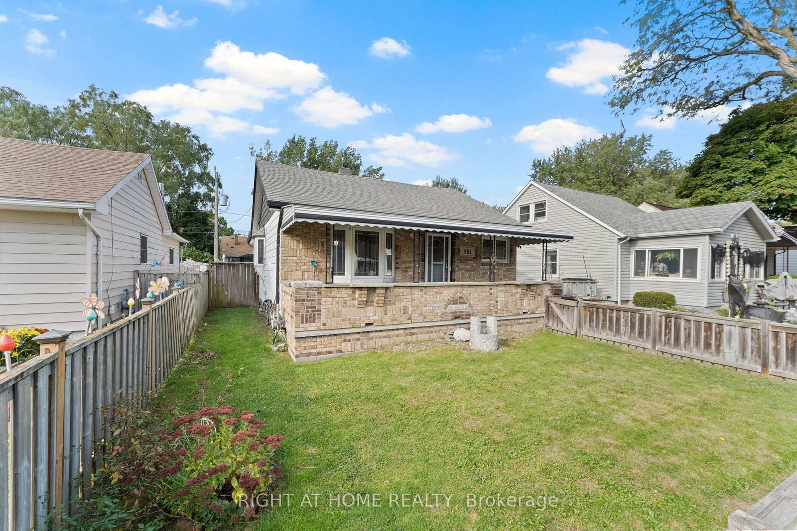 Listing Image 3