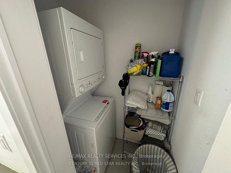 612 - 101 Shoreview Pl, Hamilton, L8E 0K2 | Image 3