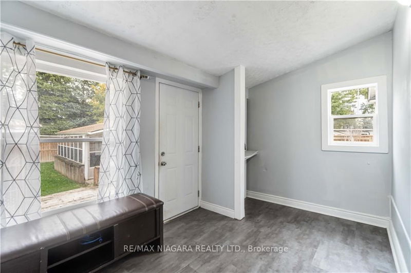 4586 Fifth Ave  Niagara Falls, L2E 4R6 | Image 12