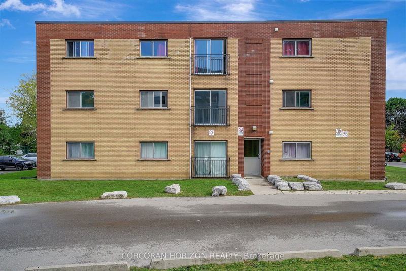 home for lease on 201-76 Brybeck Crescent