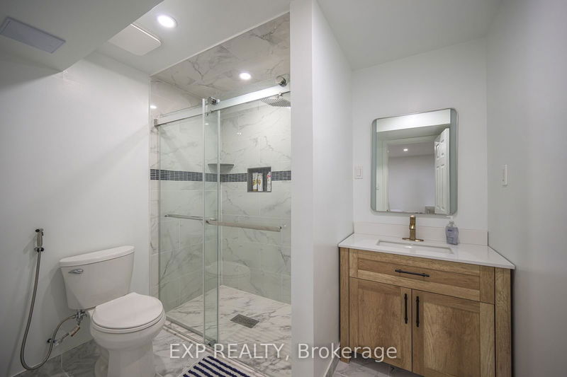 2230 Red Thorne Ave  London, N6P 0E9 | Image 33