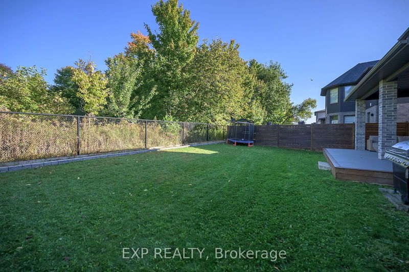 2230 Red Thorne Ave  London, N6P 0E9 | Image 38