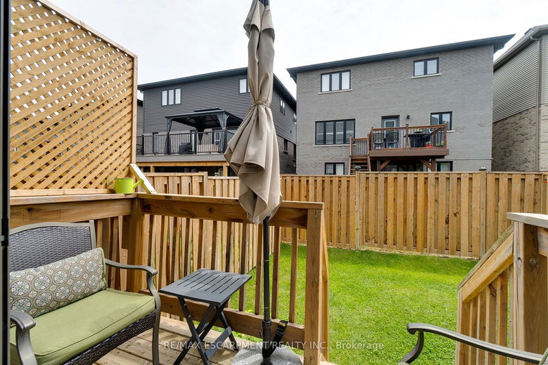 32 Greenwich Ave  Hamilton, L8J 0L5 | Image 38