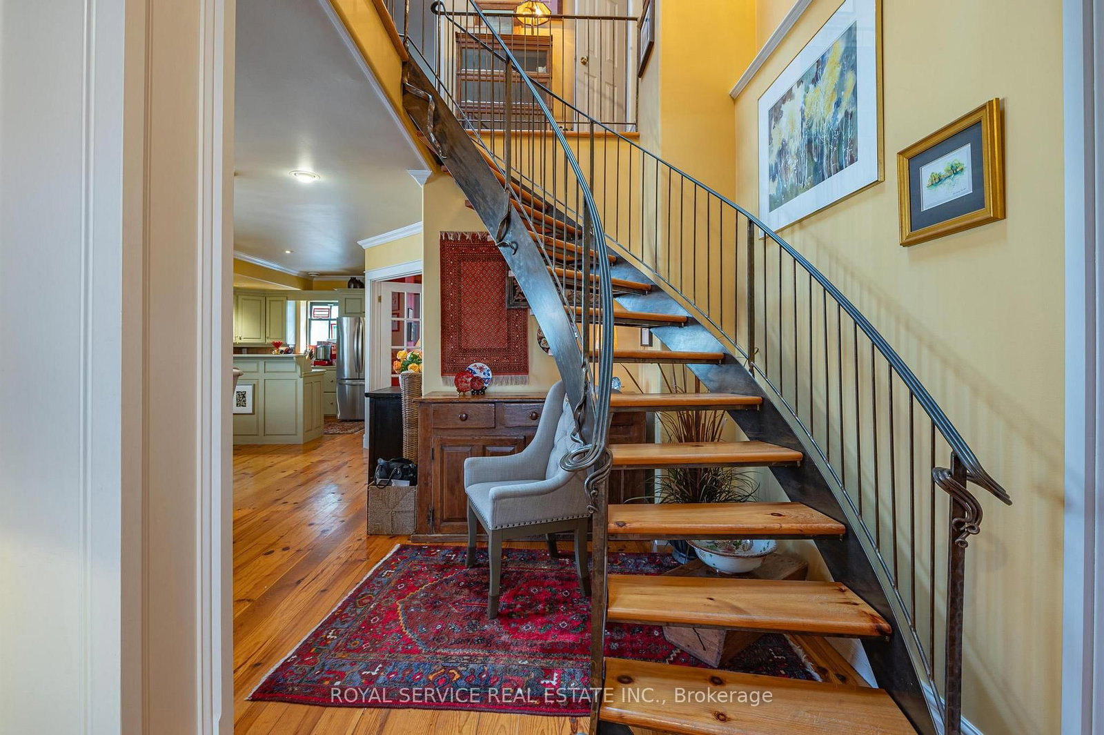 Listing Image 7