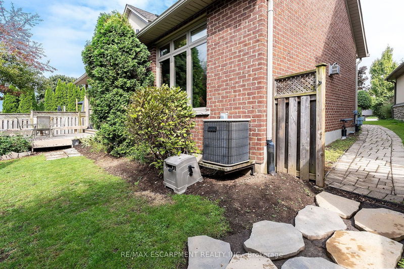 5 Xavier Crt  St. Catharines, L2N 7T4 | Image 30