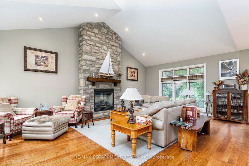 5 Xavier Crt  St. Catharines, L2N 7T4 | Image 7