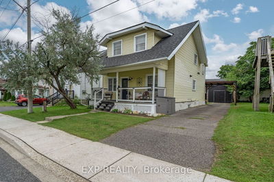 251 King St  Quinte West, K8V 3X2 | Image 1