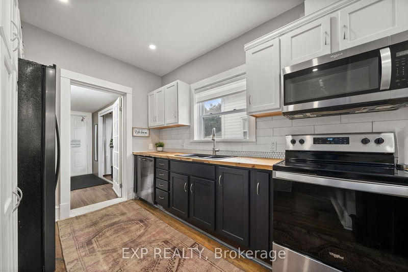 251 King St  Quinte West, K8V 3X2 | Image 16