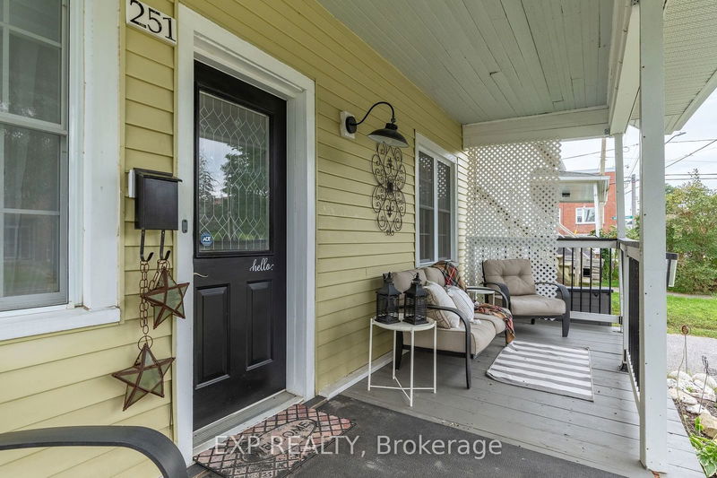 251 King St  Quinte West, K8V 3X2 | Image 6