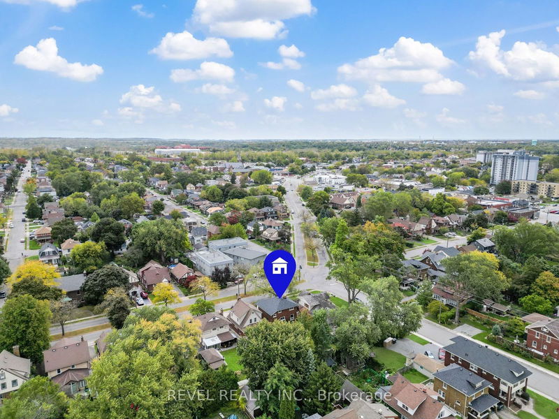 4974 Valley Way  Niagara Falls, L2E 1W7 | Image 35