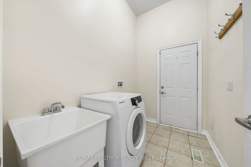 245 Johnson Dr  Shelburne, L9V 3V7 | Image 22