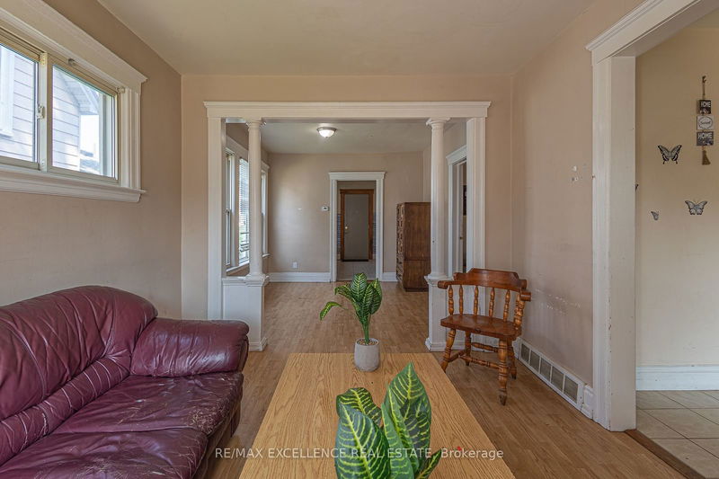 328 Bridge Ave  Windsor, N9B 2M4 | Image 5