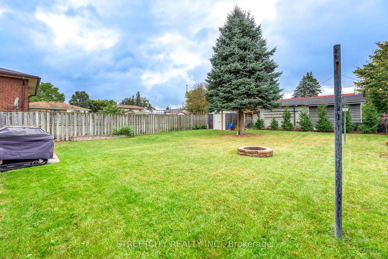 5 Vine Ave  Strathroy-Caradoc, N7G 3V1 | Image 25