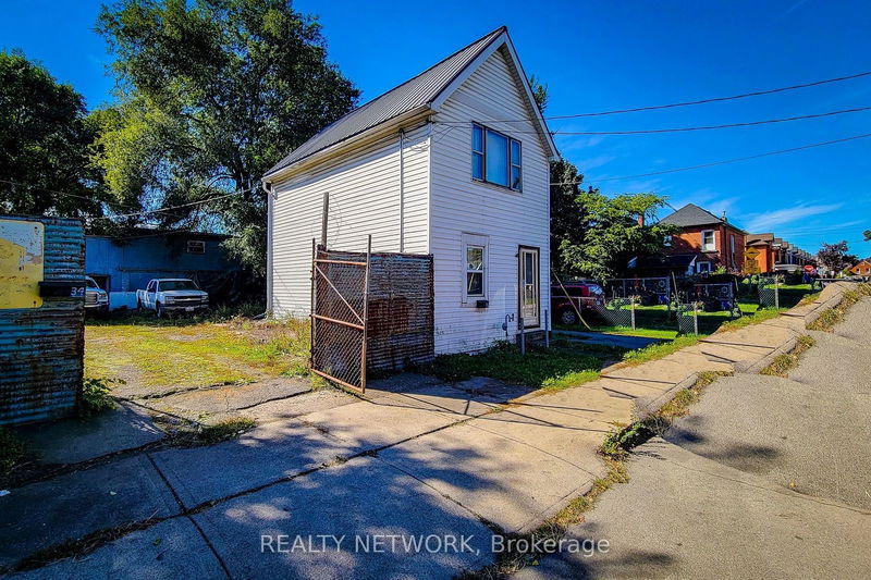 32-34 Clinton St  Hamilton, L8L 3J9 | Image 1