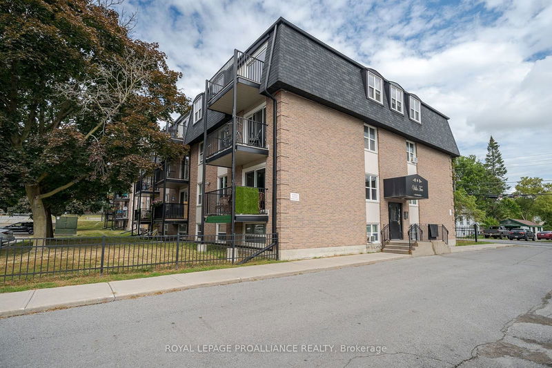  407 - 25 College St  Belleville, K8P 2E3 | Image 1