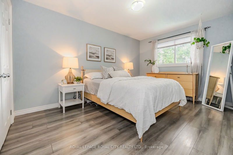 16 Nickolas Cres  Cambridge, N3C 3K7 | Image 20