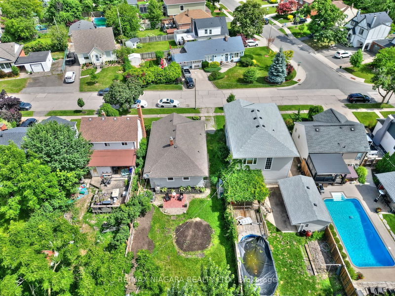 12 Cliff Rd  St. Catharines, L2R 3W1 | Image 22