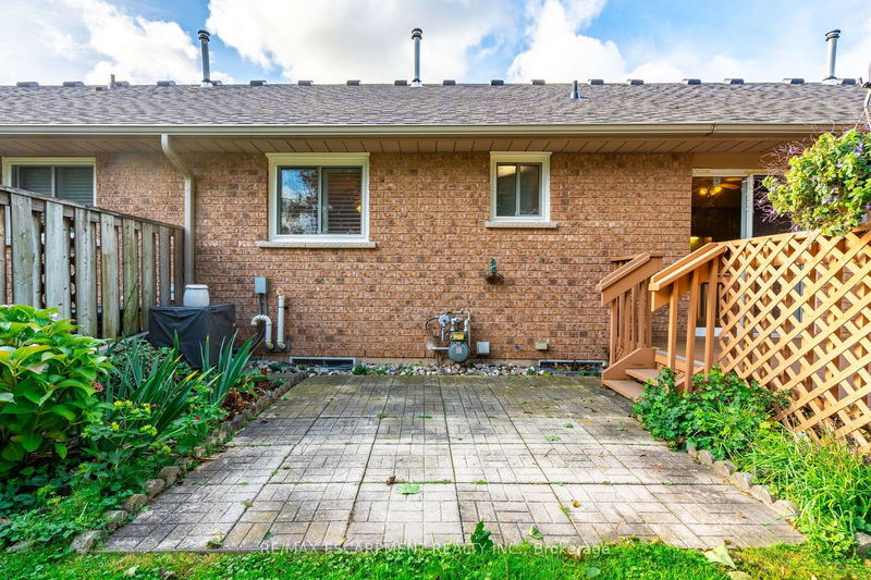  35 - 10 Wentworth Dr  Grimsby, L3M 5G3 | Image 36