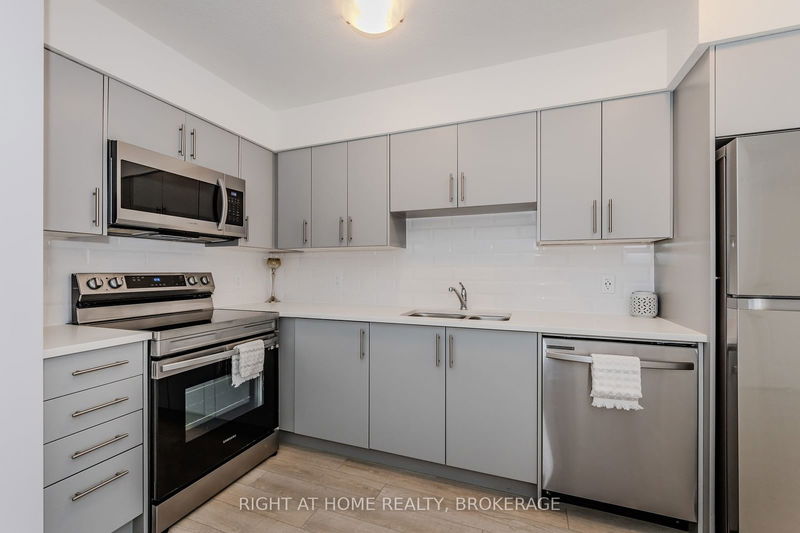  12 - 235 CHAPEL HILL Dr  Kitchener, N2R 1N3 | Image 10