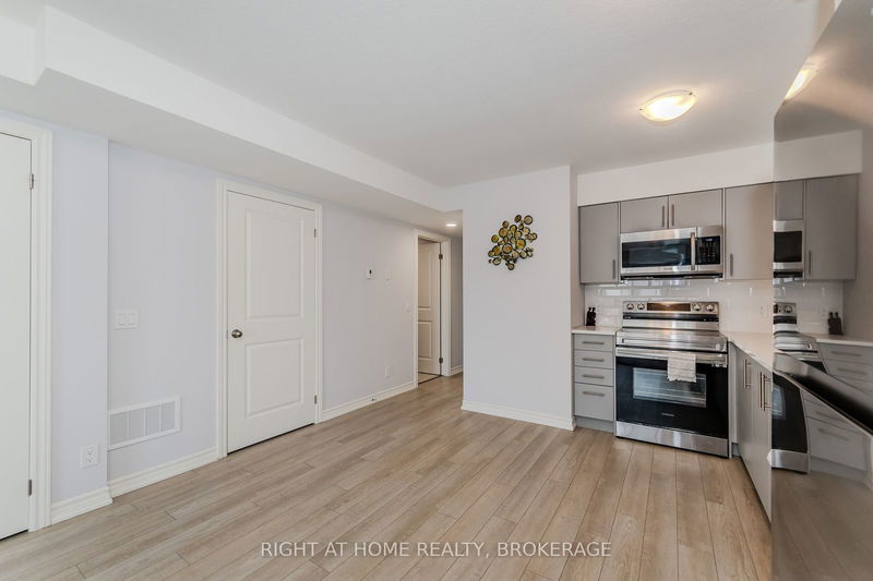  12 - 235 CHAPEL HILL Dr  Kitchener, N2R 1N3 | Image 12