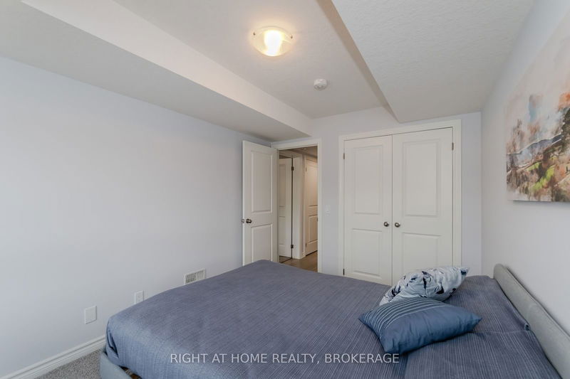  12 - 235 CHAPEL HILL Dr  Kitchener, N2R 1N3 | Image 15