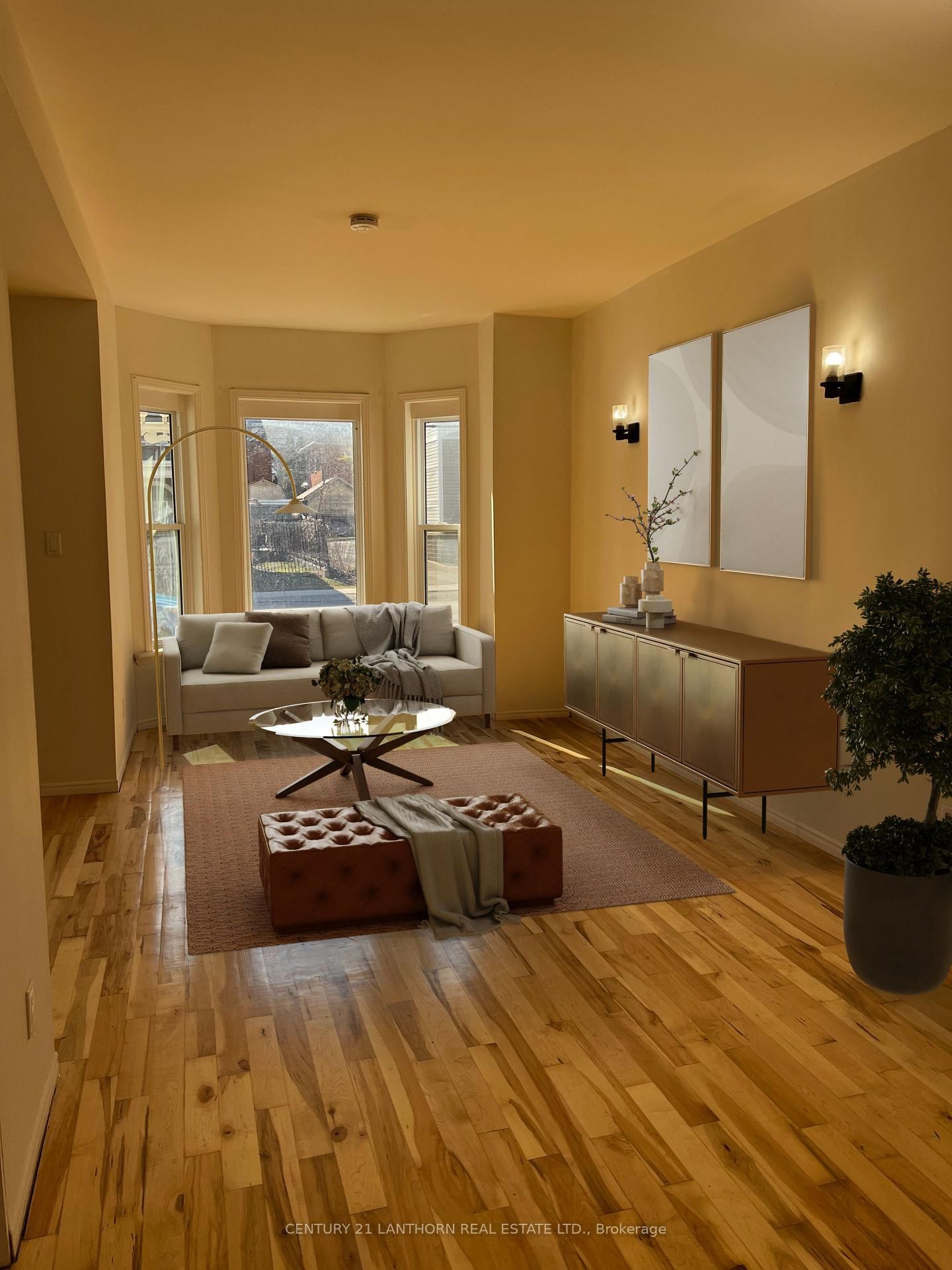 Listing Image 7