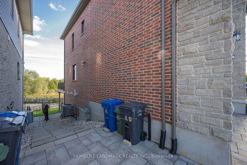 283 Macalister Blvd  Guelph, N1G 0E6 | Image 35