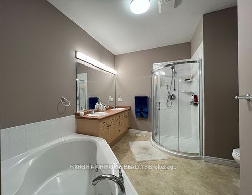  7 - 1574 Richmond St  London, N6G 5H7 | Image 9