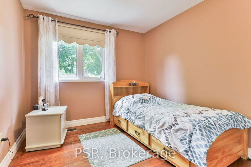 16 Colmar Pl  Hamilton, L9H 4K9 | Image 11