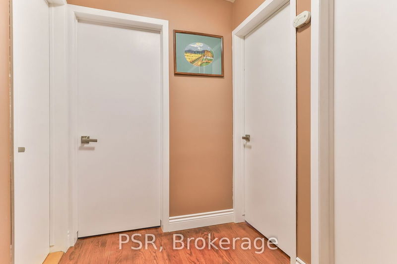 16 Colmar Pl  Hamilton, L9H 4K9 | Image 7