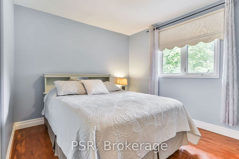 16 Colmar Pl  Hamilton, L9H 4K9 | Image 9