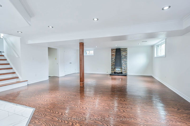 10 Windrush Cres N Hamilton, L8V 2K8 | Image 11