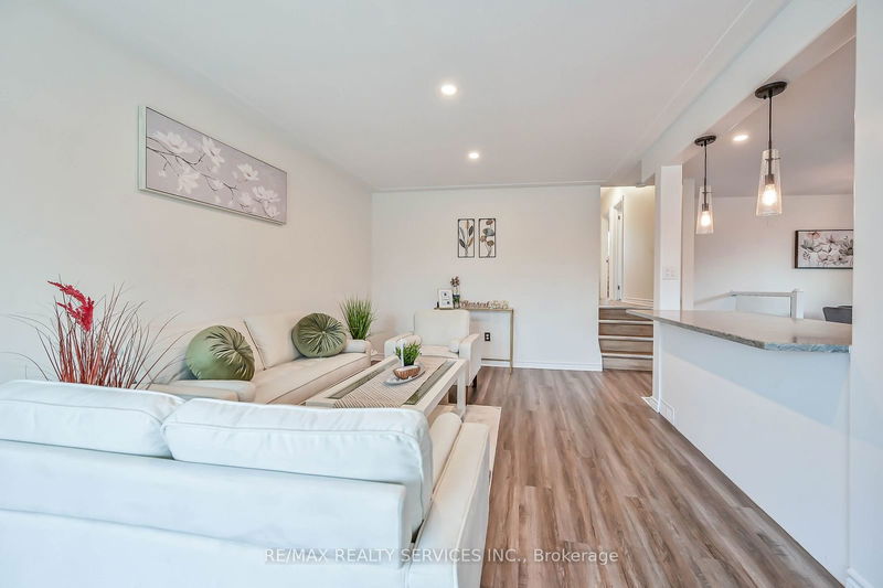 10 Windrush Cres N Hamilton, L8V 2K8 | Image 26